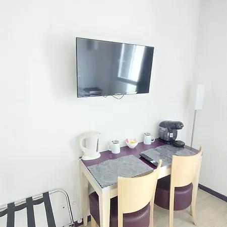 Apartment Moderne Et Equipe Centre